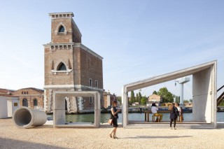 BUILDING SUMMARY PROCESSES