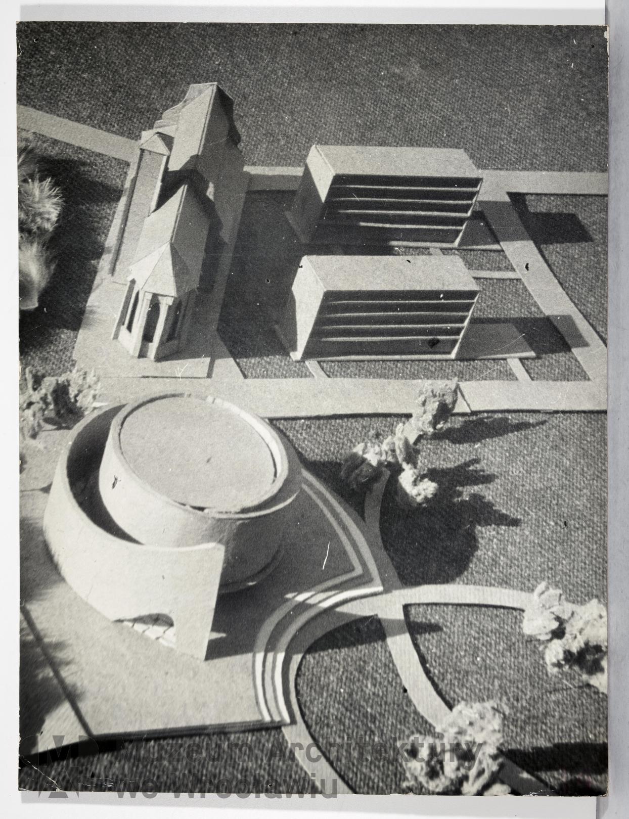 Molicki Witold Jerzy, Molicka Maria, Rotunda Panoramy Racławickiej, 1957