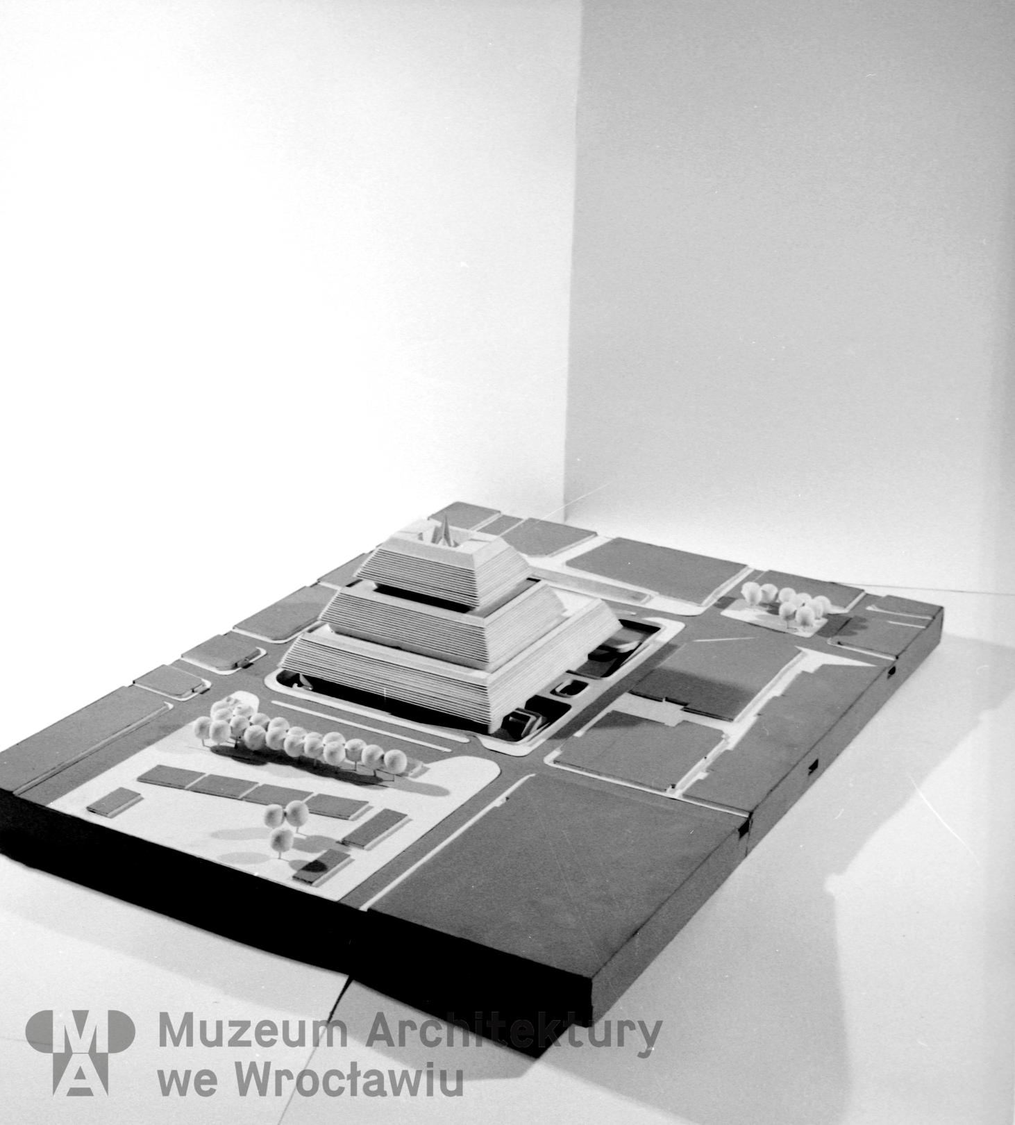 Frydecki Andrzej, Müller Stefan, Frydecki Janusz, Beaubourg Centre in Paris, 1971